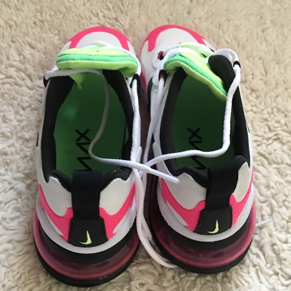 Nike - Picture 3 of 8